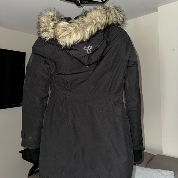 TNA Aritzia Winter Coat - Picture 2 of 3